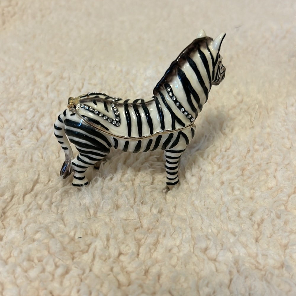 Zebra Trinket Box - Picture 2 of 9